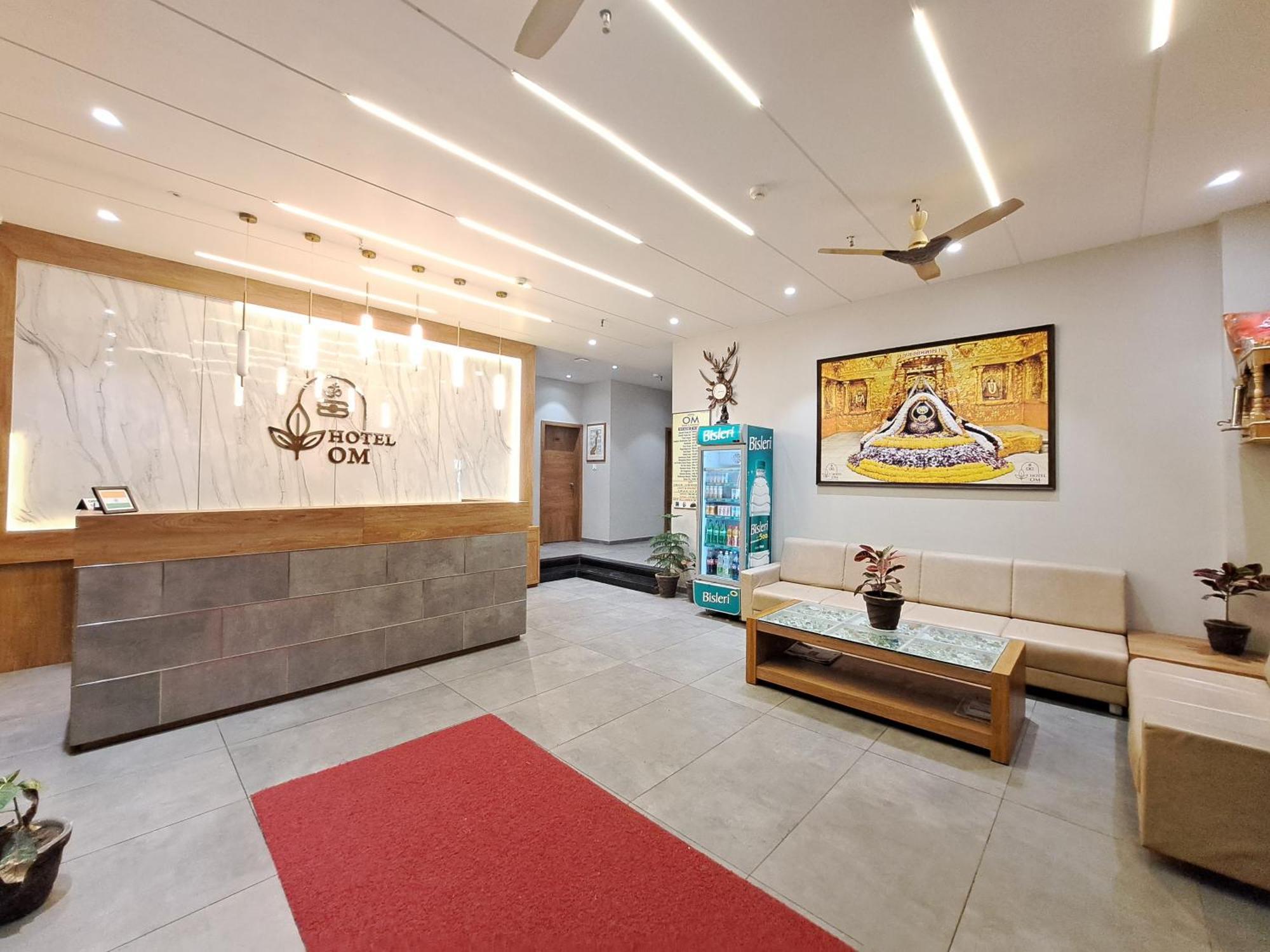 Hotel Om Somnāth Buitenkant foto