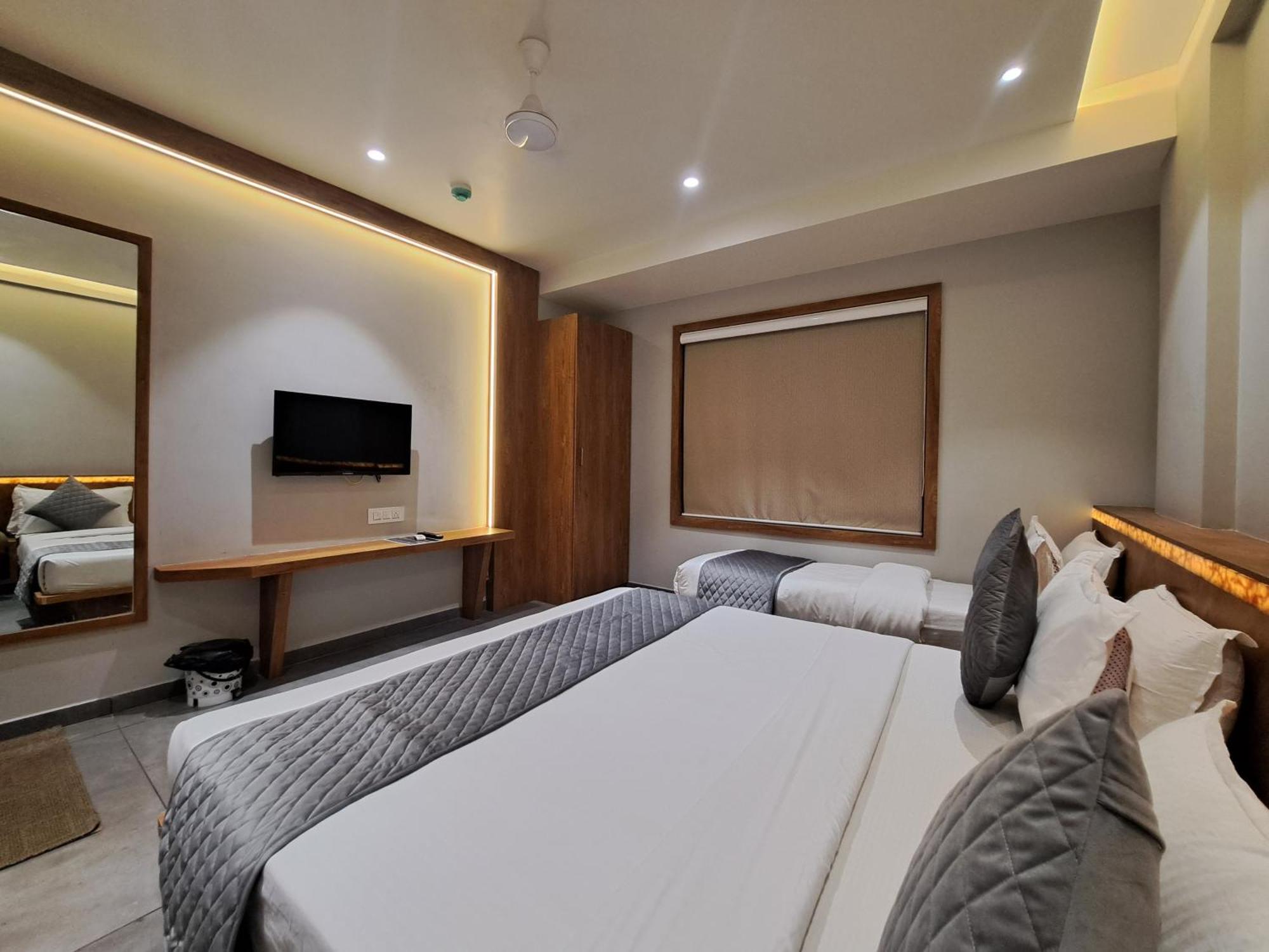 Hotel Om Somnāth Kamer foto